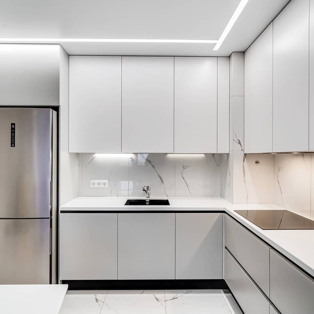 Белая кухня