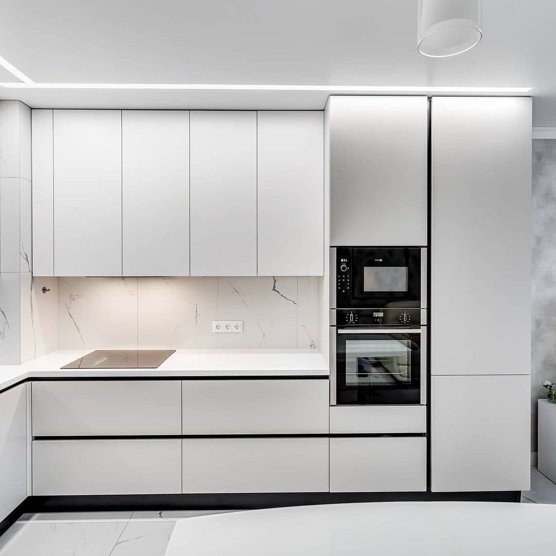 Белая кухня