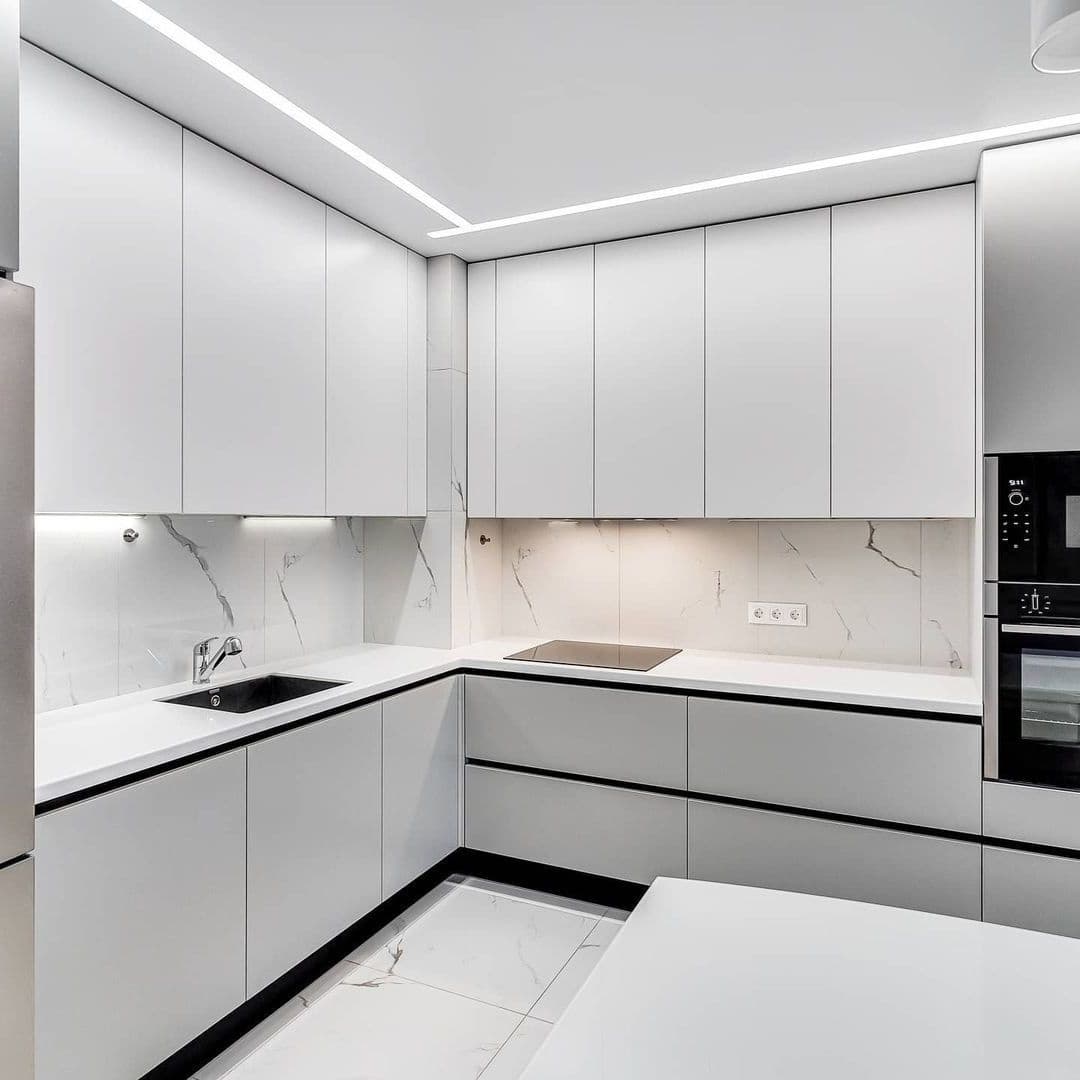 Белая кухня