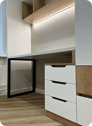 Белая детская с деревом